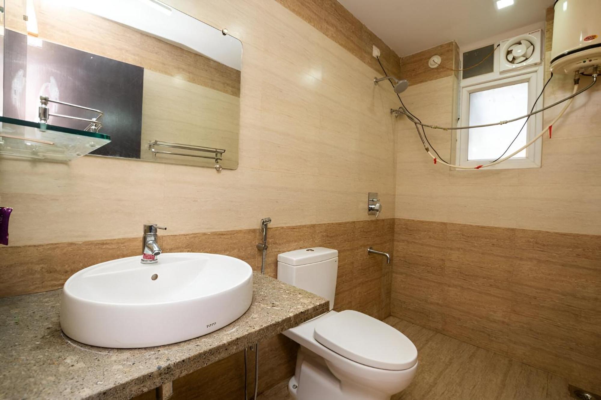 Ronnie'S Studio Apartment Arpora Exterior photo